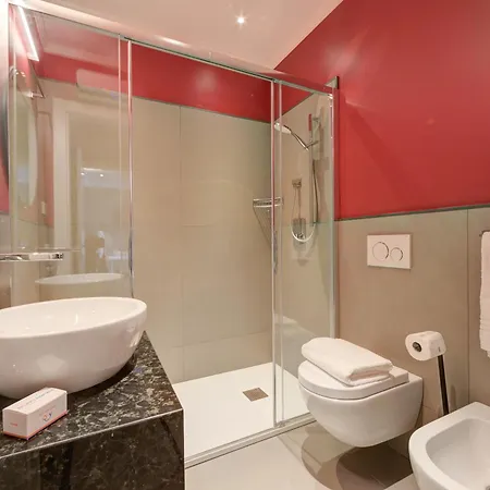 Seven - Via Matteotti 178 Aparthotel *