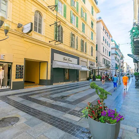 Apartmanhotel Seven - Via Matteotti 178