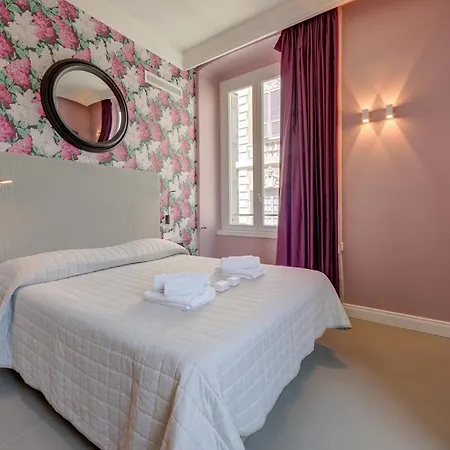 Seven - Via Matteotti 178 4* Σαν Ρέμο