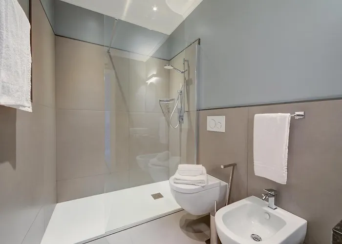 Seven - Via Matteotti 178 Lejlighedshotel 4*