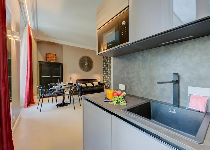 Seven - Via Matteotti 178 Ξενοδοχείο με διαμερίσματα 4*