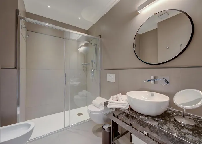 Seven - Via Matteotti 178