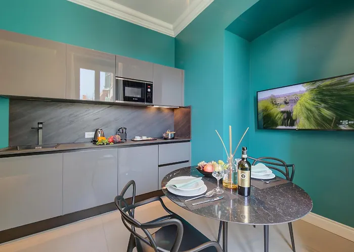 Seven - Via Matteotti 178 Ξενοδοχείο με διαμερίσματα 4*