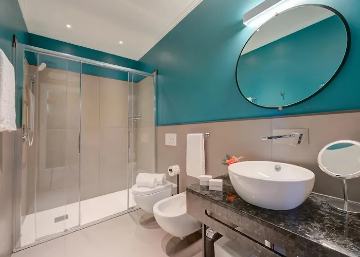 Ξενοδοχείο με διαμερίσματα Seven - Via Matteotti 178 4*