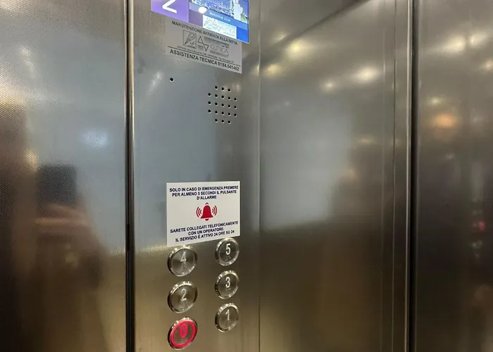 Seven - Via Matteotti 178 Ξενοδοχείο με διαμερίσματα Σαν Ρέμο